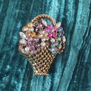 Elegant Gold and Multicolor Crystal Brooch